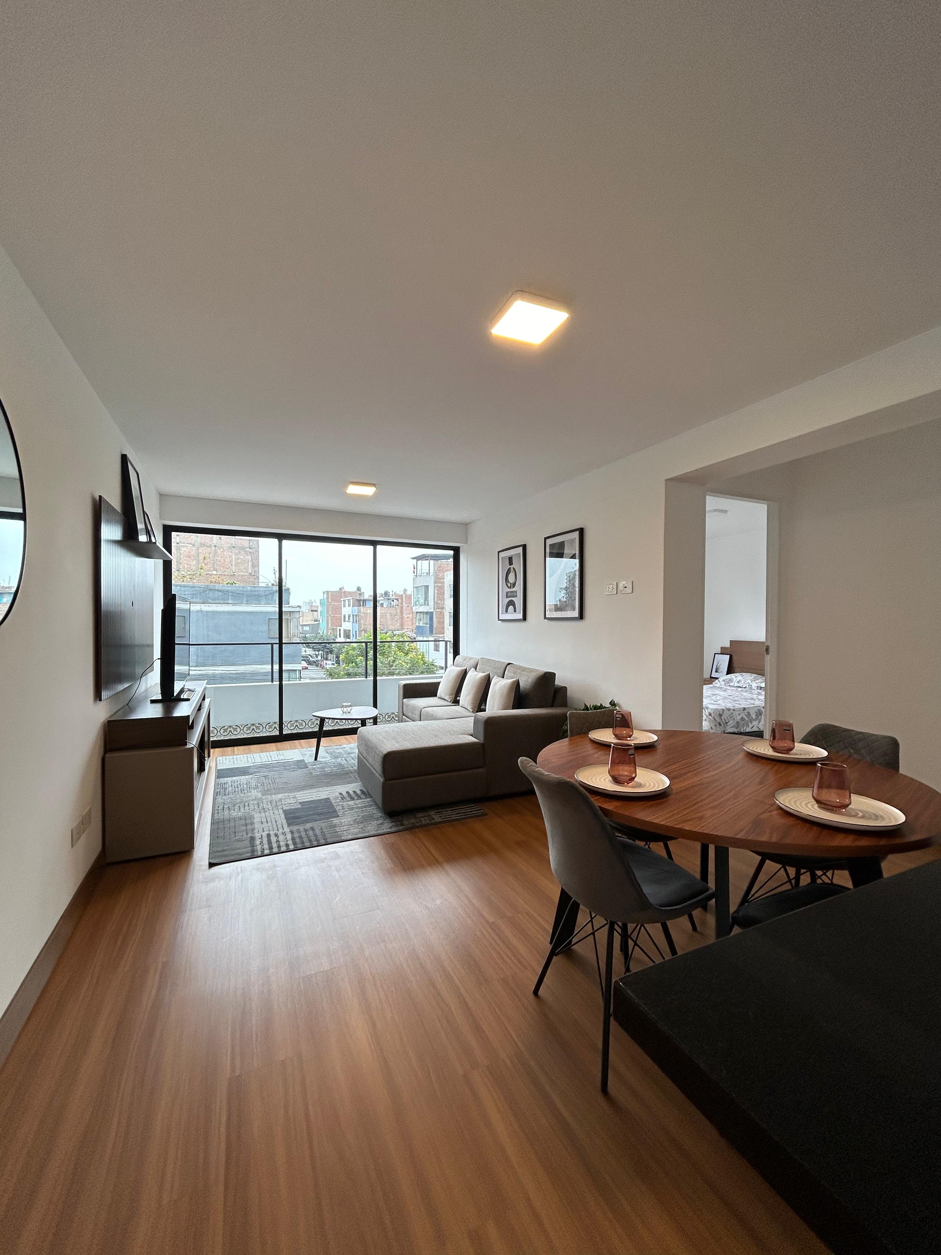 Departamento De Estreno Con Vista Externa - Surquillo