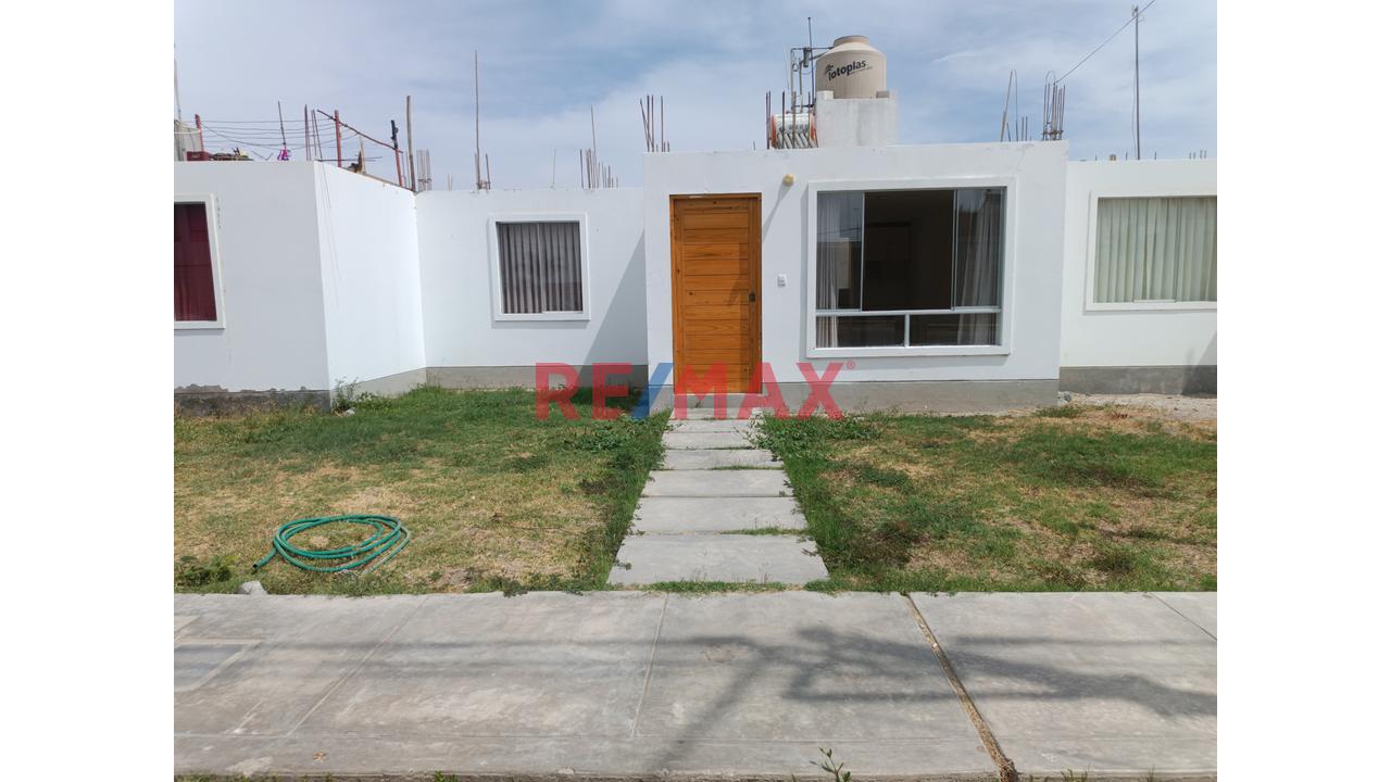 Alquiler De Casa En Condominio Prados Del Este, Subtanjalla