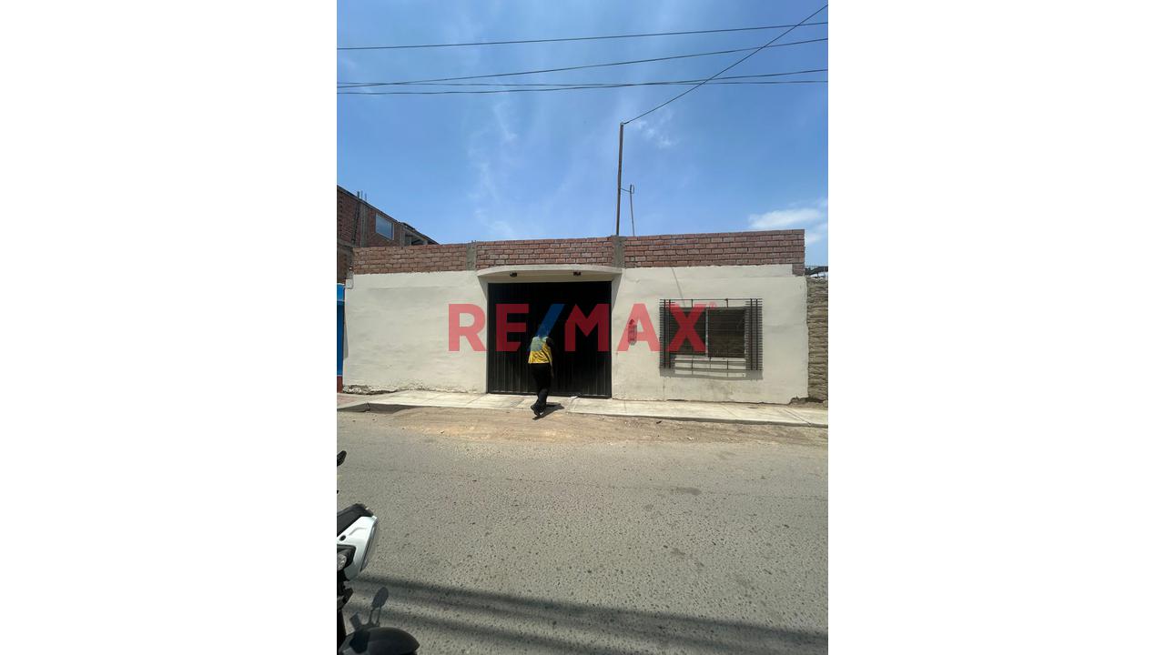 Alquiler De Casa – Excelente Ubicación En Casco Urbano