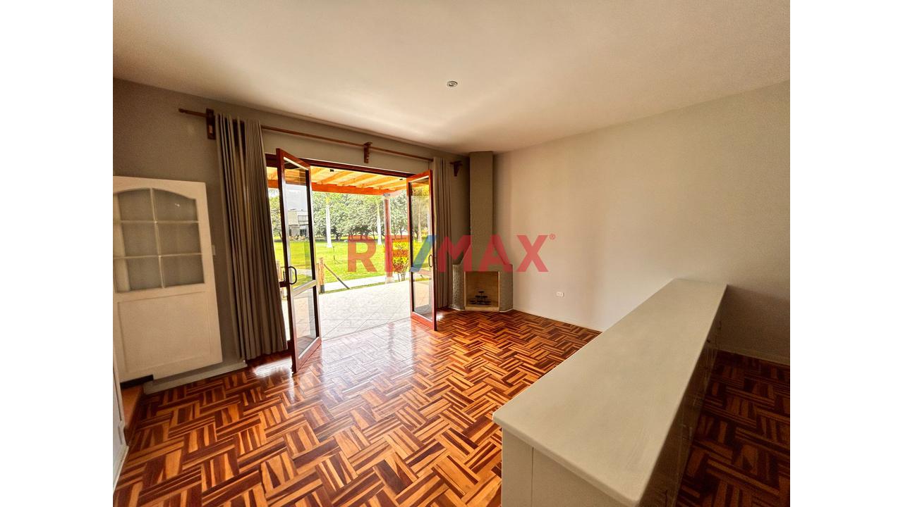 Venta De Casa En Zona Residencial Las Viñas Del Sur - Super Oportunidad