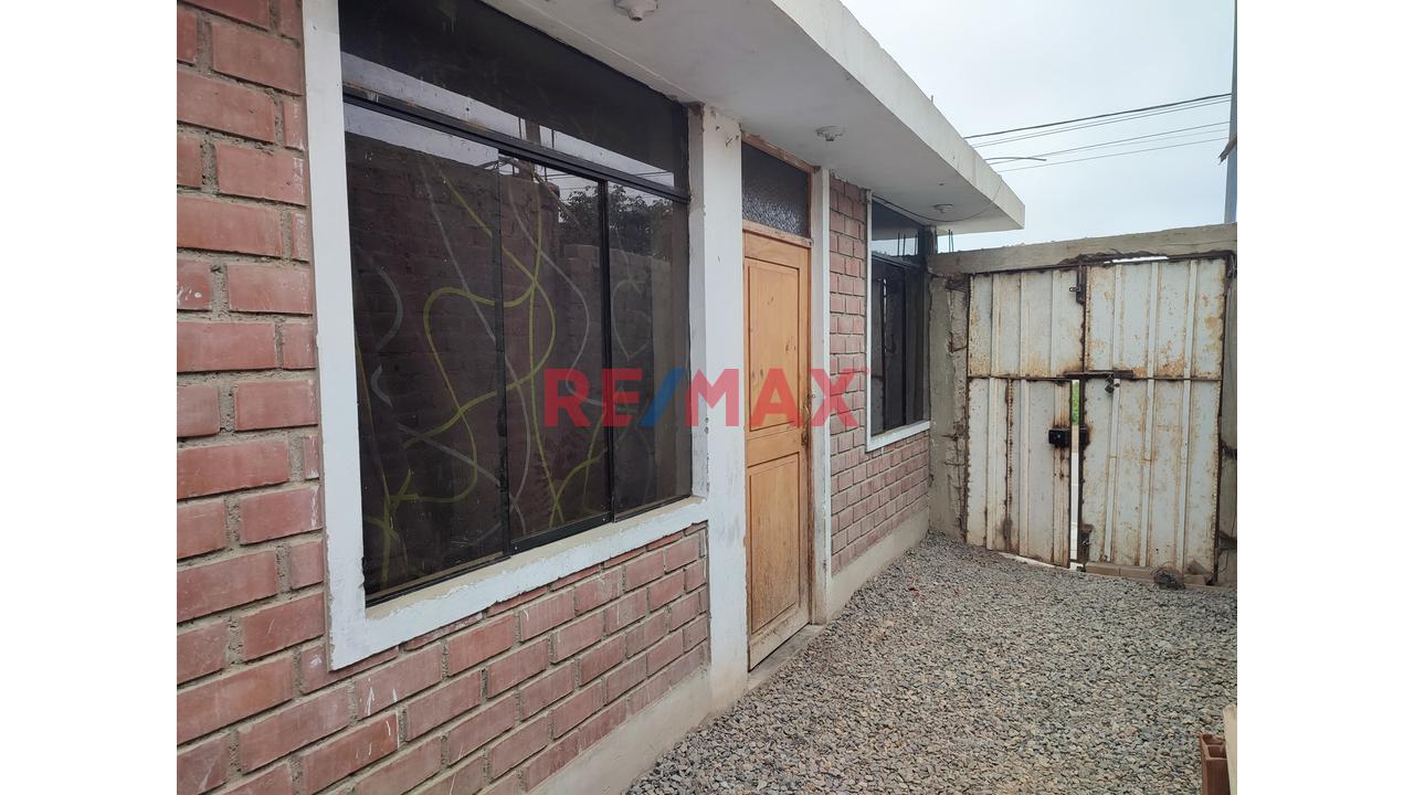 Se Vende Casa Cerca A La Plaza De Armas En Grocio Prado