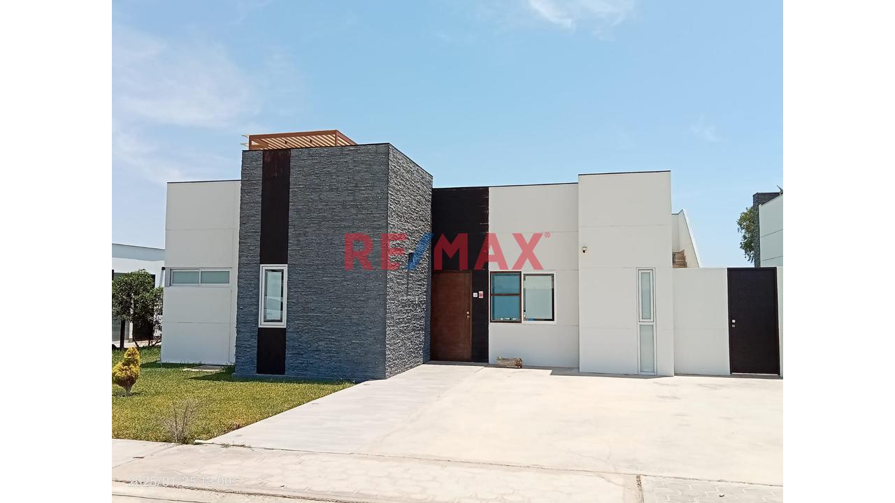 Se Vende Exclusiva Casa De Playa En Condominio