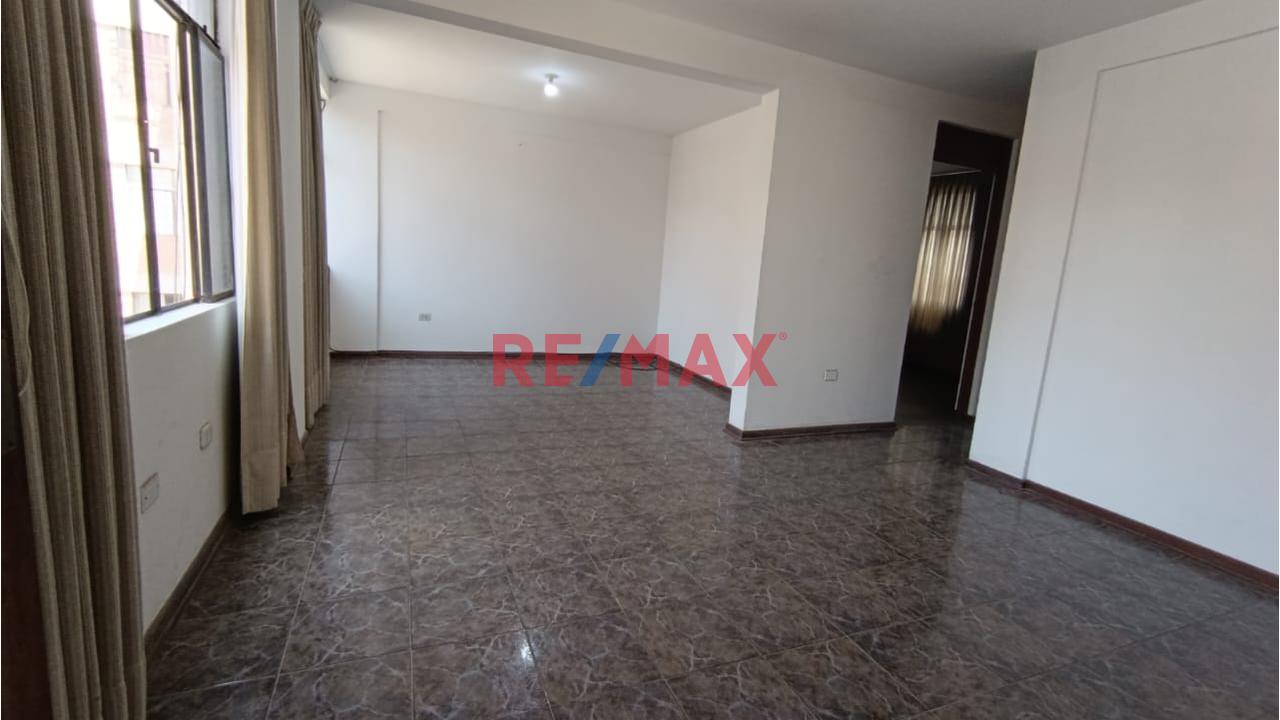 Se Vende Departamento En Las Torres De San Joaquin