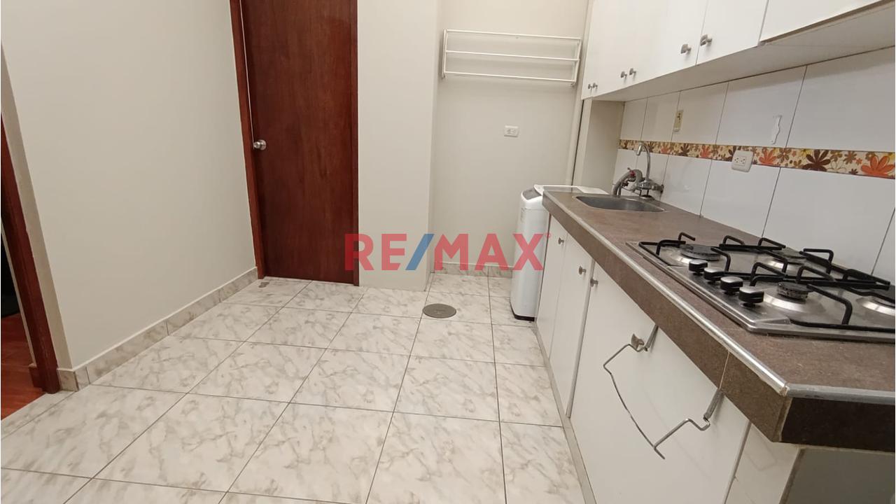 Se Alquila Departamento Primer Piso Ciudadela Magisterial