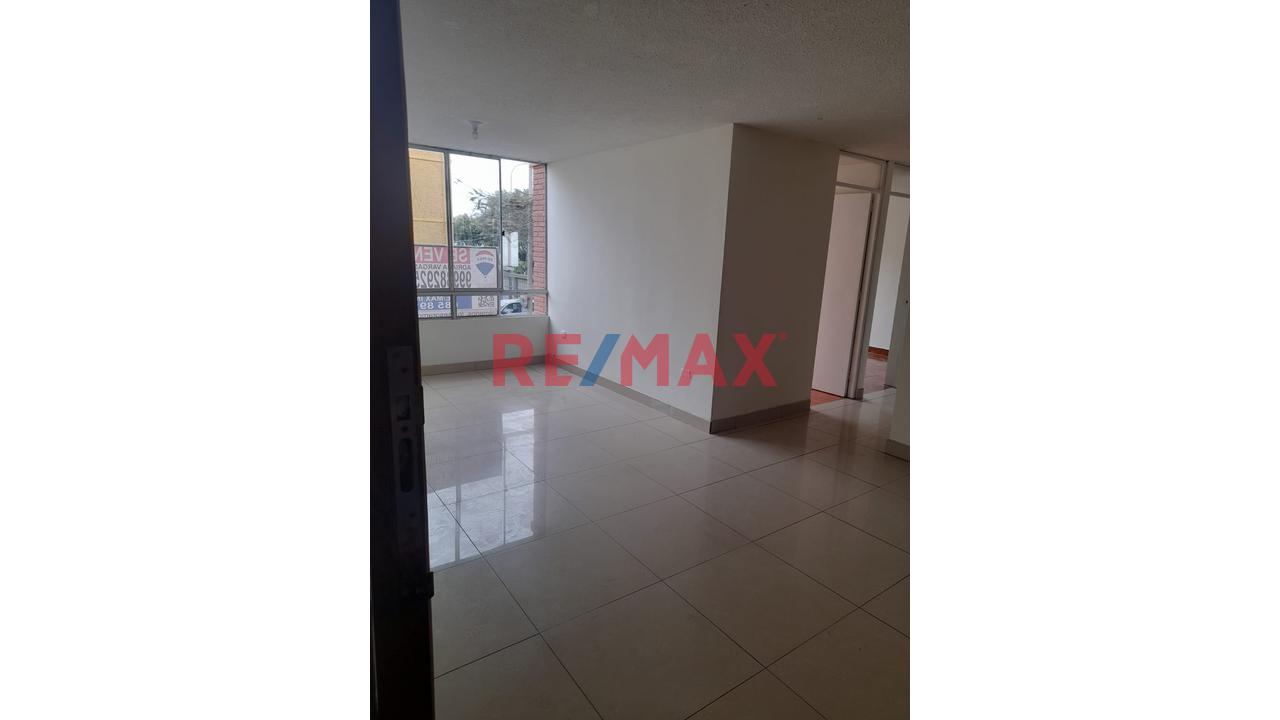 Se Vende Departamento Frente A Parque