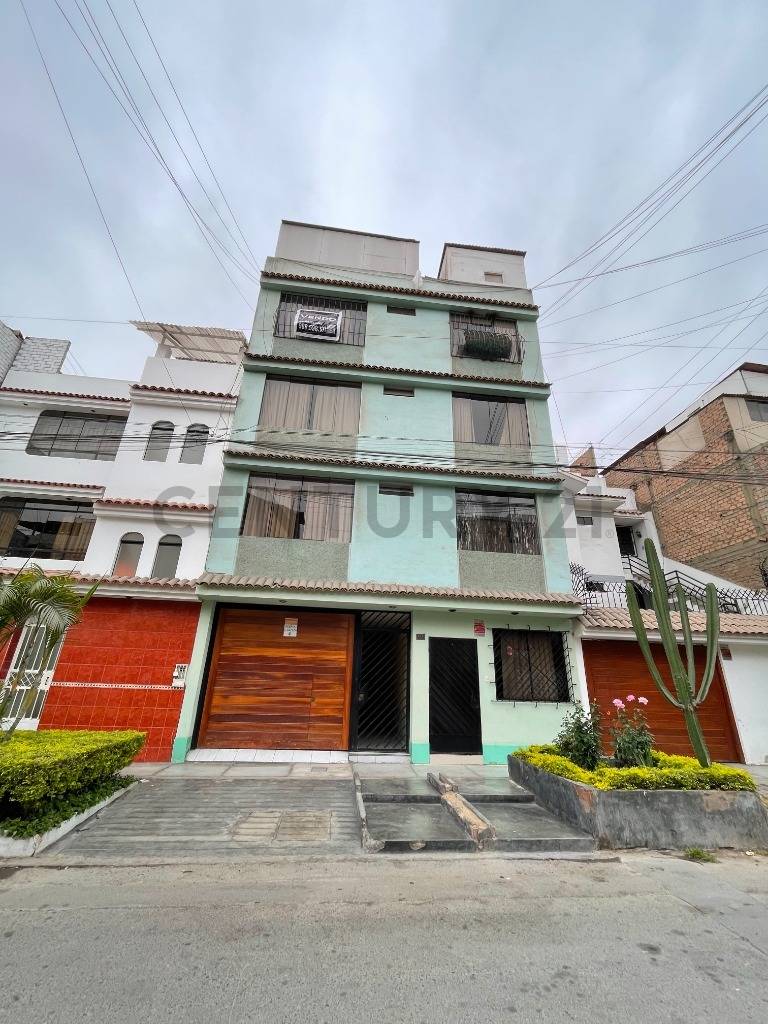 VENDO LINDO FLAT EN CUARTO PISO EN LOS OLIVOS