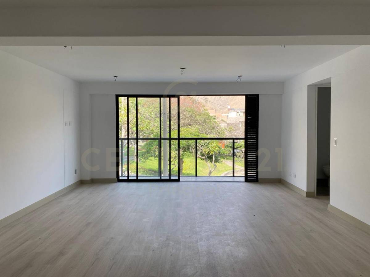 VENTA DE DEPARTAMENTO DE ESTRENO FRENTE A PARQUE EN SURCO