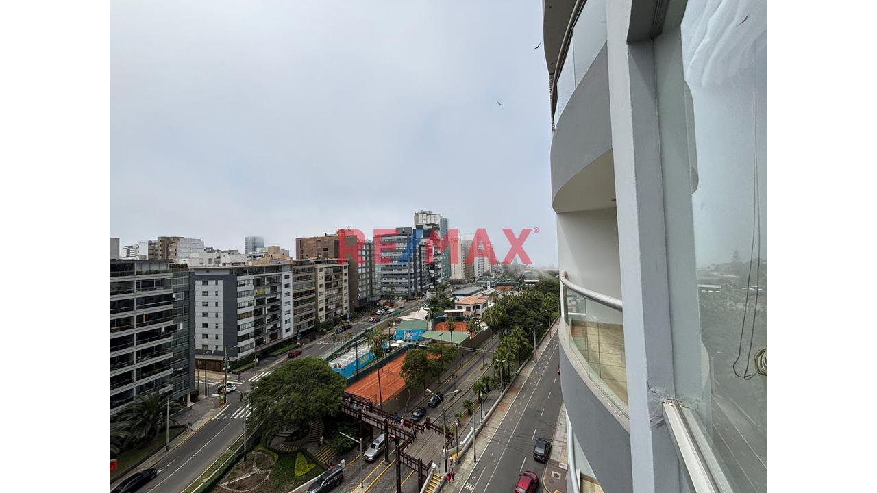 Depa Amoblado Vista Al Club De Tennis De Miraflores 2 Habitaciones Mas Servicio